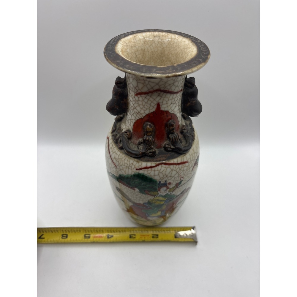 Vintage Chinese Crackle Glaze Porcelain Vase Warrior Battle Scene 8 Inch - Picture 8 of 8